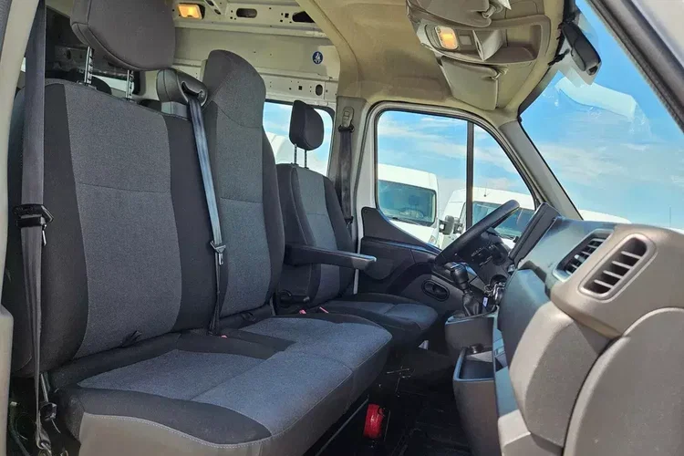 Renault Master L3H2 *89999zł Netto* Brygadówka 7 osób 2.3 dCi/150KM zdjęcie 26