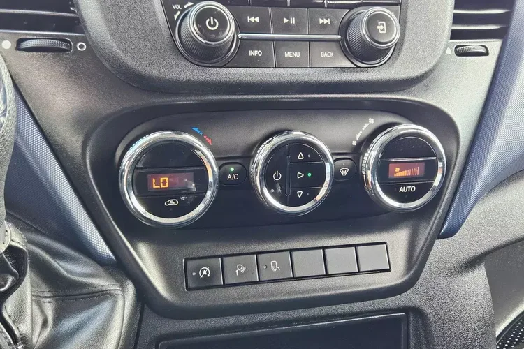 Iveco 35s16 L4H2 *99999zł Netto* 2.3HPi/160KM automat zdjęcie 20