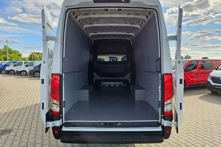 Iveco 35s16 L4H2 *99999zł Netto* 2.3HPi/160KM automat zdjęcie 7