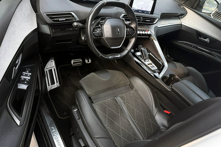 Peugeot 5008 GT Line 2.0HDi 177KM 7Osób Skóra+Led+MASAŻE GWAR. 1wł Bezwyp Kraj F23% zdjęcie 14