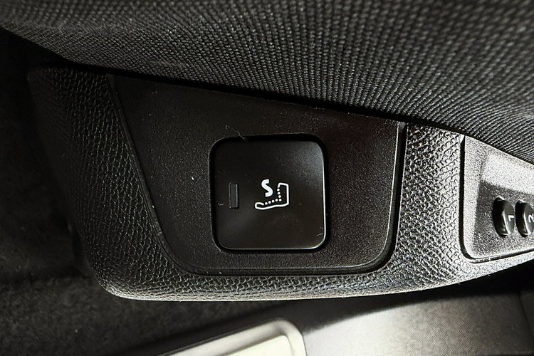 Peugeot 5008 GT Line 2.0HDi 177KM 7Osób Skóra+Led+MASAŻE GWAR. 1wł Bezwyp Kraj F23% zdjęcie 16