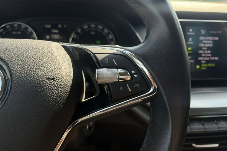 Skoda Octavia Salon Polska Poleasingowy I właściciel Serwis ASO VAT 23% Bezwypadkowy zdjęcie 8