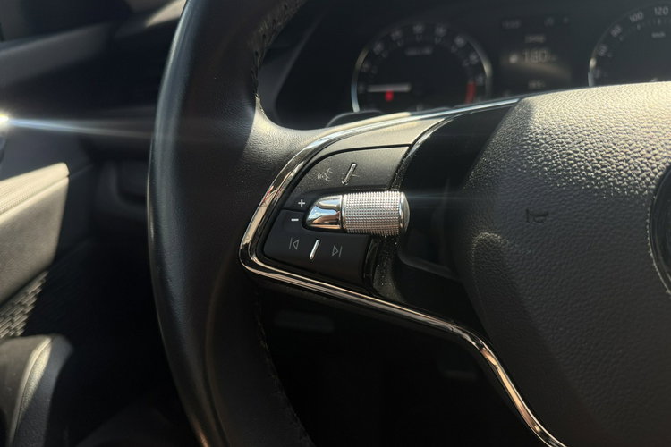 Skoda Octavia Salon Polska Poleasingowy I właściciel Serwis ASO VAT 23% Bezwypadkowy zdjęcie 9