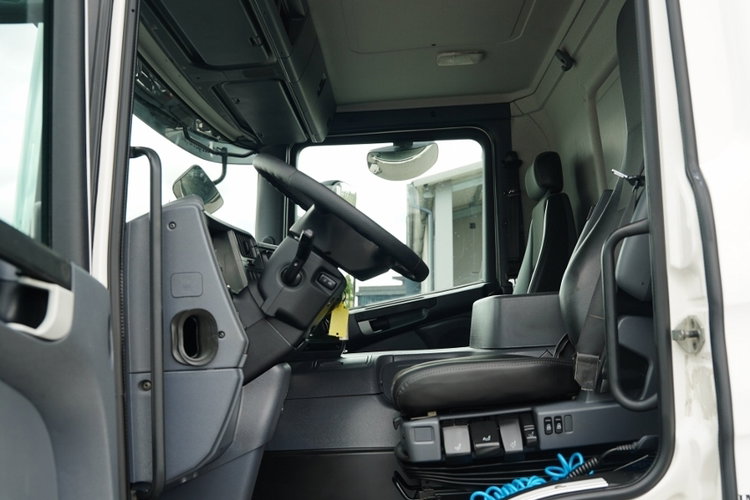 Scania P 320 / SOLÓWKA / FIRANKA - 8, 5 M / 4X2 / WINDA DHOLLANDIA / MOCNA PODŁOGA / EURO 6 zdjęcie 31