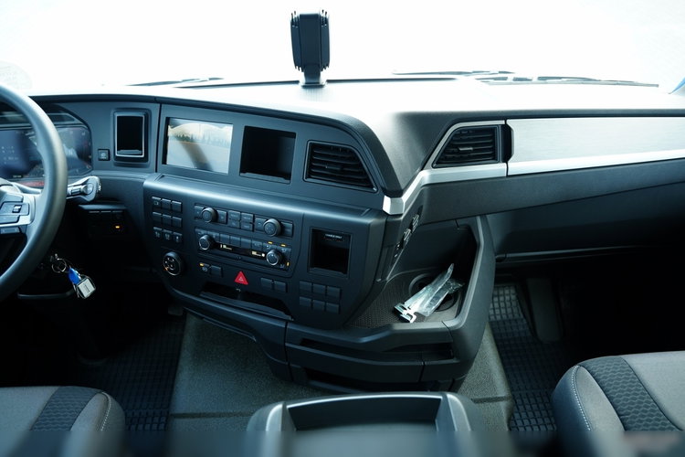 MAN TGS 41.480 / 8X8 / WYWROTKA / TYLNOZSYPOWA / KH KIPPER / HARDOX / BOGATE WYPOSAŻENIE / zdjęcie 38