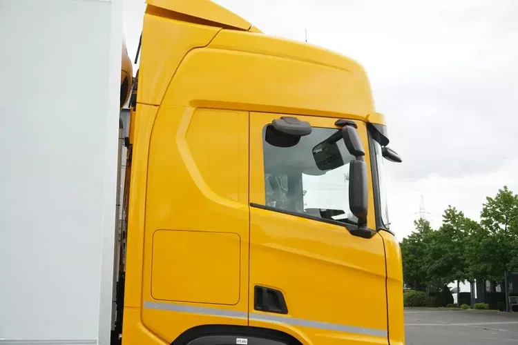 Scania R450 6x2 / Chłodnia hakowa 5-rzędowa / Thermoking T1200R_257093 zdjęcie 19