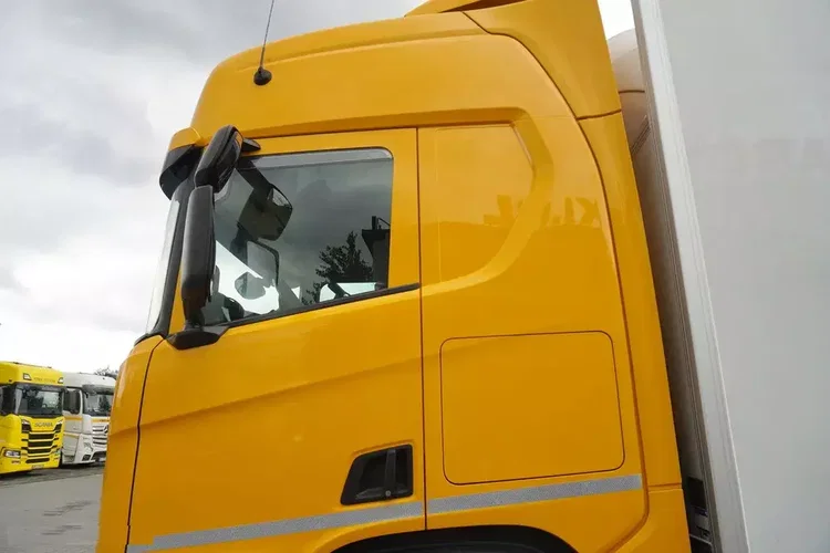 Scania R450 6x2 / Chłodnia hakowa 5-rzędowa / Thermoking T1200R_257093 zdjęcie 21
