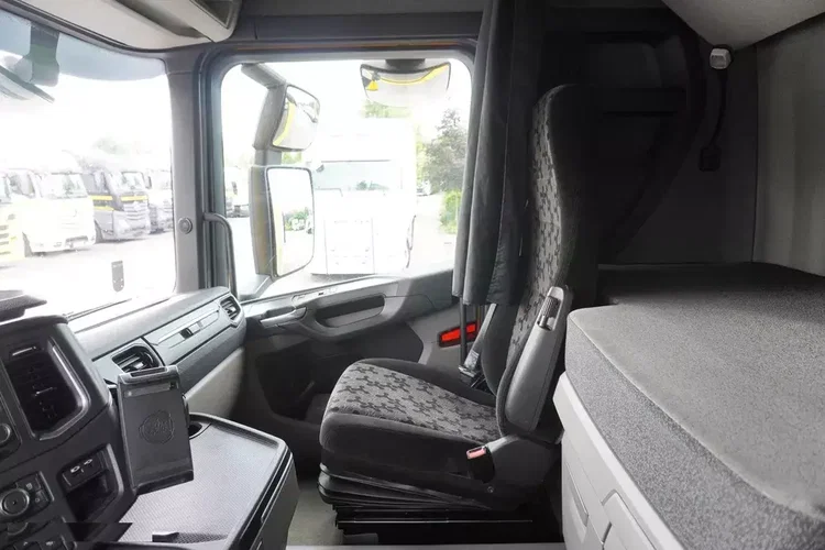 Scania R450 6x2 / Chłodnia hakowa 5-rzędowa / Thermoking T1200R_257093 zdjęcie 22