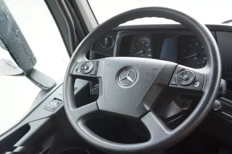 Mercedes Arocs 1827 / 10 tys. km / 4x4 / Nauka jazdy / plandeka 14 EPAL_254974 zdjęcie 21