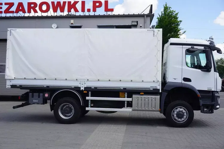 Mercedes Arocs 1827 / 10 tys. km / 4x4 / plandeka 14 EPAL_254932 zdjęcie 3