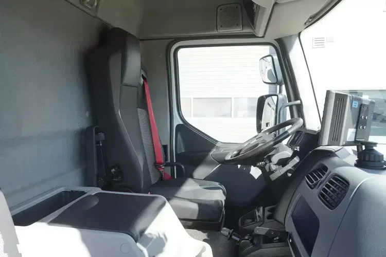 Renault D12.240 / Lamberet / Winda Dhollandia 1500 kg / 130 tys.km _226313 zdjęcie 23