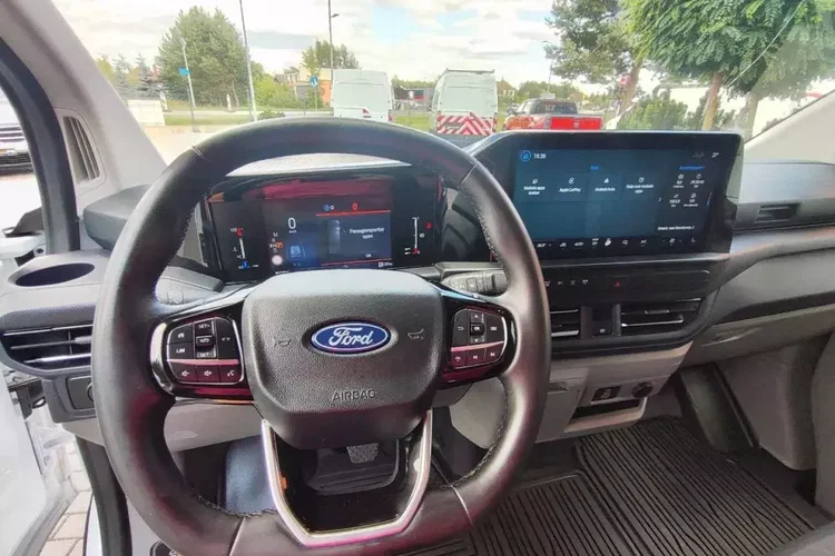 Ford Transit Custom zdjęcie 15