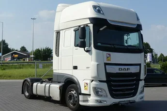 DAF XF 106