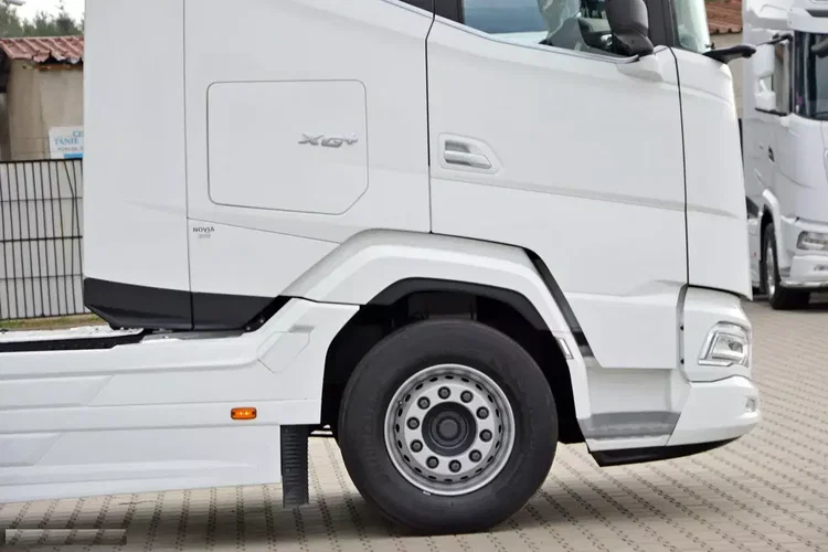 DAF XG+ 530 / ZF INTARDER / FULL LED / TRĄBY /KLIMA POST. / 2 ZBIORNIKI zdjęcie 2