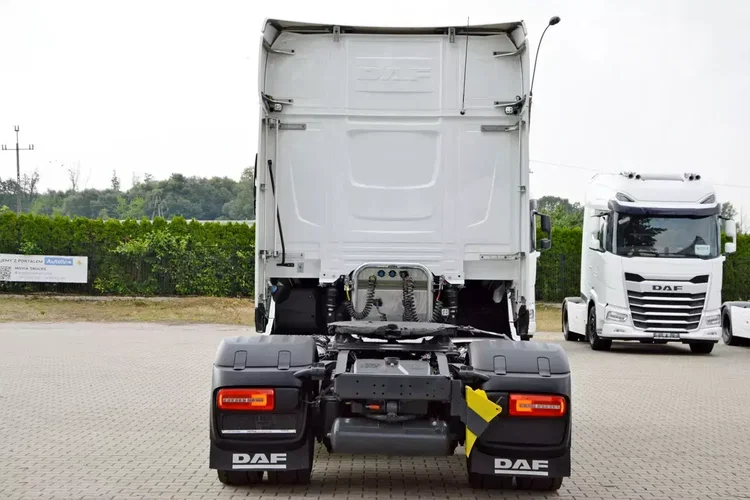 DAF XG+ 530 / ZF INTARDER / FULL LED / TRĄBY /KLIMA POST. / 2 ZBIORNIKI zdjęcie 6