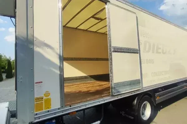 Mercedes Atego 1223 zdjęcie 17