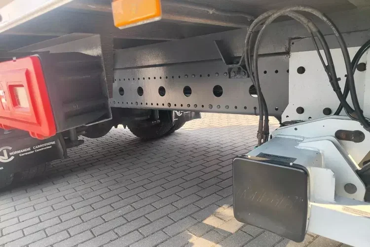 Mercedes Atego 1223 zdjęcie 33