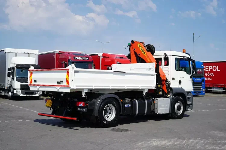 MAN TGS / 18.480 / E 6 / 4 X 4 / WYWROTKA + HDS / PALFINGER PK 20001 / PILOT zdjęcie 36