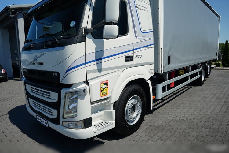Volvo FM 370 / SOLÓWKA / FIRANKA - 9.1 M / 6X2 / WINDA DHOLLANDIA - 2 000 KG / MOCNA PODŁOGA / KLIMA POSTOJOWA / I- SHIFT / EURO 6 zdjęcie 9