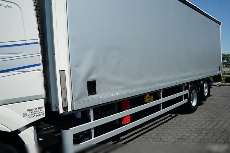 Volvo FM 370 / SOLÓWKA / FIRANKA - 9.1 M / 6X2 / WINDA DHOLLANDIA - 2 000 KG / MOCNA PODŁOGA / KLIMA POSTOJOWA / I- SHIFT / EURO 6 zdjęcie 10