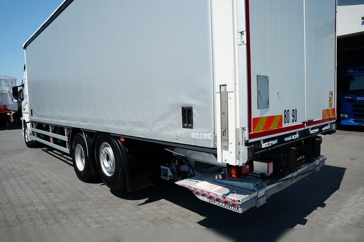Volvo FM 370 / SOLÓWKA / FIRANKA - 9.1 M / 6X2 / WINDA DHOLLANDIA - 2 000 KG / MOCNA PODŁOGA / KLIMA POSTOJOWA / I- SHIFT / EURO 6 zdjęcie 11