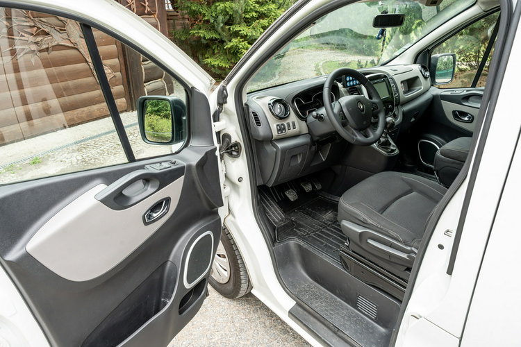 Renault Trafic Les Dauphins / Karetka / Pojazd Sanitarny / Nowy Silnik / Po Serwisie zdjęcie 47