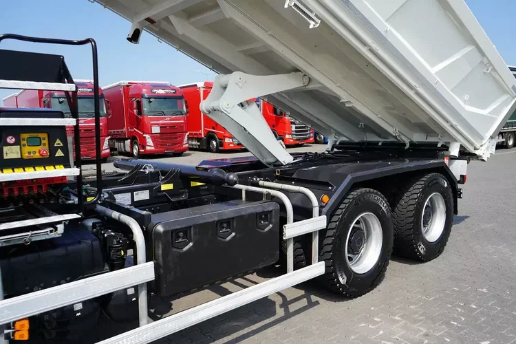 MAN / TGS / 33.420 / E 6 / WYWROTKA + HDS / FASSI F 175 / 6 X 4 / HYDROBURTA zdjęcie 20