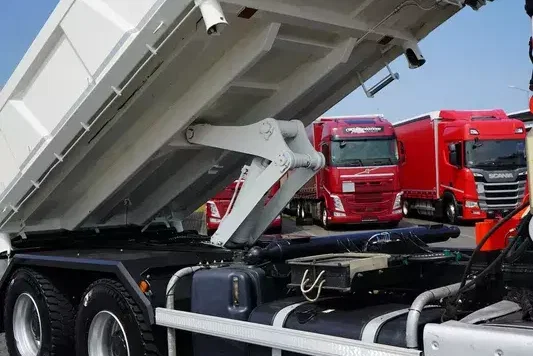 MAN / TGS / 33.420 / E 6 / WYWROTKA + HDS / FASSI F 175 / 6 X 4 / HYDROBURTA zdjęcie 8