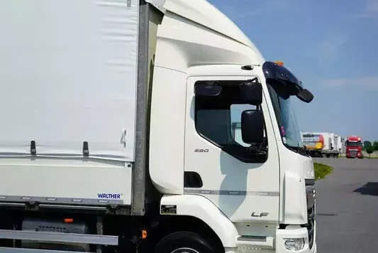 DAF LF / 260 / E 6 / ACC / BURTOFIRANKA + WINDA / ŁAD. 8 975 KG / 18 PALET zdjęcie 30