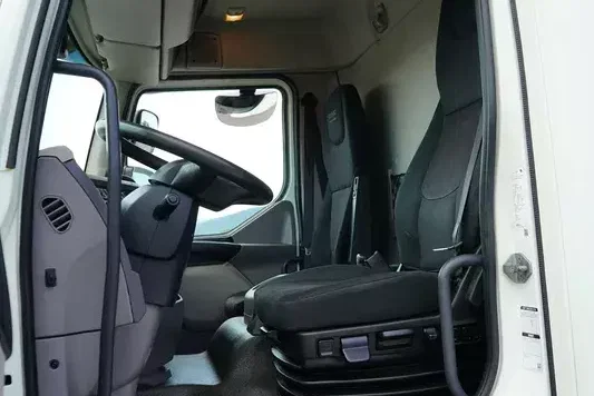 DAF LF / 260 / E 6 / ACC / BURTOFIRANKA + WINDA / ŁAD. 8 975 KG / 18 PALET zdjęcie 38