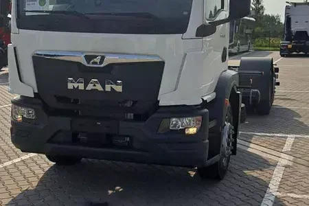 MAN TGM 26.320 6x2-4 / rama pod zabudowę / 0 km / 2026 / oś skrętna_259189 zdjęcie 3