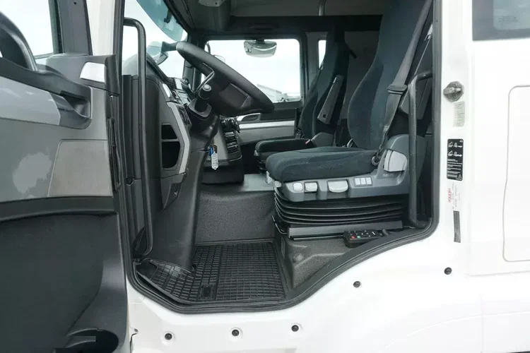 MAN / TGL / 12.250 / SKRZYNIOWY + HDS / FASSI F 65 / PILOT zdjęcie 20