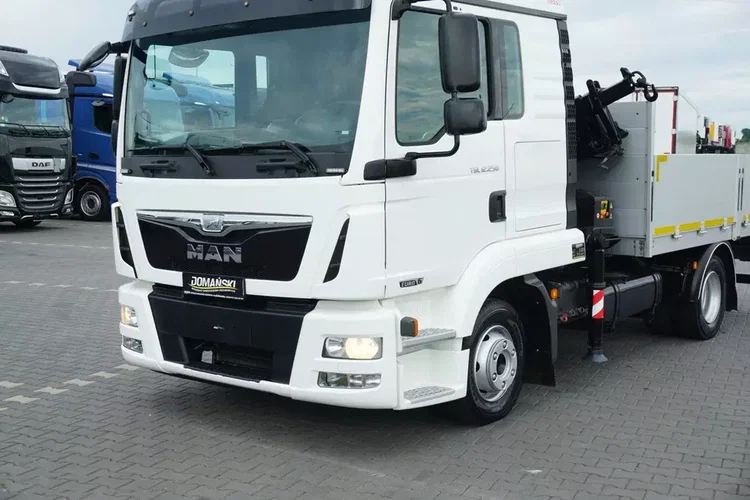 MAN / TGL / 12.250 / SKRZYNIOWY + HDS / FASSI F 65 / PILOT zdjęcie 24