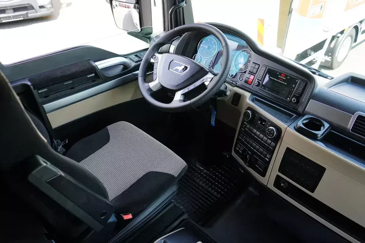 MAN / TGX / 18.420 / E 6 / XLX / ZESTAW PRZEJAZDOWY 120 M3 / ŁAD. 20 705 KG zdjęcie 4