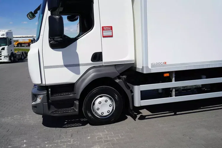 Renault / D 12 / 210 / ACC / EURO 6 / CHŁODNIA / ŁAD. 5950 KG / 11 PALET zdjęcie 10