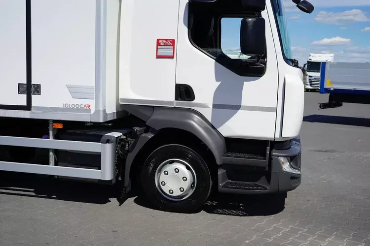 Renault / D 12 / 210 / ACC / EURO 6 / CHŁODNIA / ŁAD. 5950 KG / 11 PALET zdjęcie 22