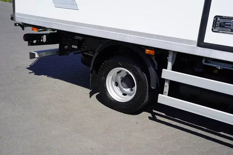 Renault / D 12 / 210 / ACC / EURO 6 / CHŁODNIA / ŁAD. 5950 KG / 11 PALET zdjęcie 24