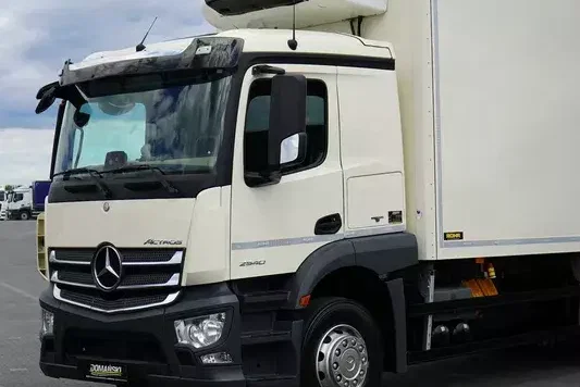 Mercedes ACTROS / 2540 / ACC / E 6 / CHŁODNIA + WINDA / 20 PALET / OŚ SKRĘTNA zdjęcie 13