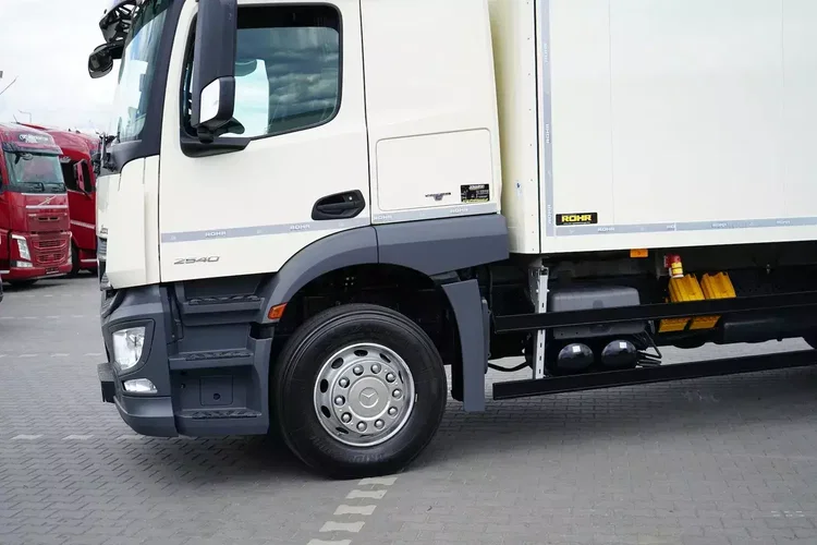 Mercedes ACTROS / 2540 / ACC / E 6 / CHŁODNIA + WINDA / 20 PALET / OŚ SKRĘTNA zdjęcie 17