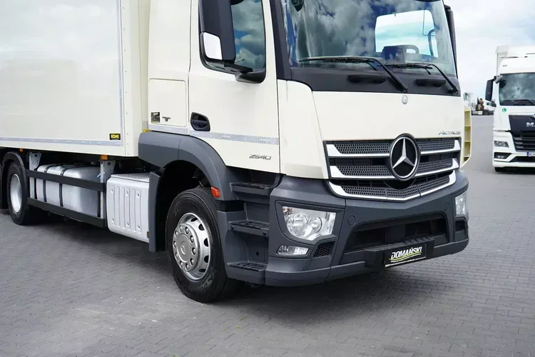 Mercedes ACTROS / 2540 / ACC / E 6 / CHŁODNIA + WINDA / 20 PALET / OŚ SKRĘTNA zdjęcie 21