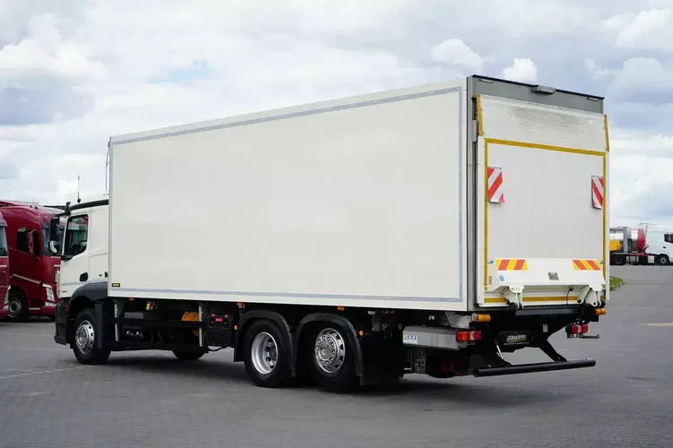 Mercedes ACTROS / 2540 / ACC / E 6 / CHŁODNIA + WINDA / 20 PALET / OŚ SKRĘTNA zdjęcie 37