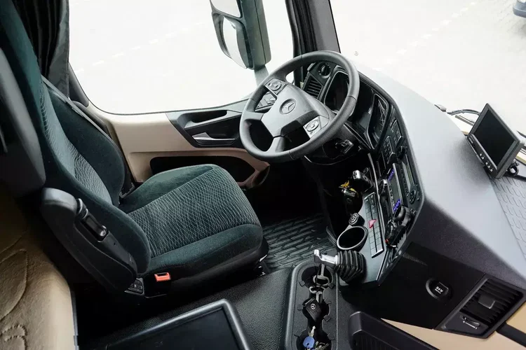 Mercedes ACTROS / 2540 / ACC / E 6 / CHŁODNIA + WINDA / 20 PALET / OŚ SKRĘTNA zdjęcie 4