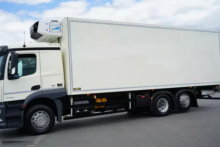 Mercedes ACTROS / 2540 / ACC / E 6 / CHŁODNIA + WINDA / 20 PALET / OŚ SKRĘTNA zdjęcie 6