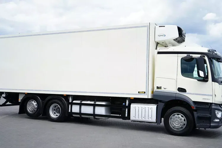 Mercedes ACTROS / 2540 / ACC / E 6 / CHŁODNIA + WINDA / 20 PALET / OŚ SKRĘTNA zdjęcie 7