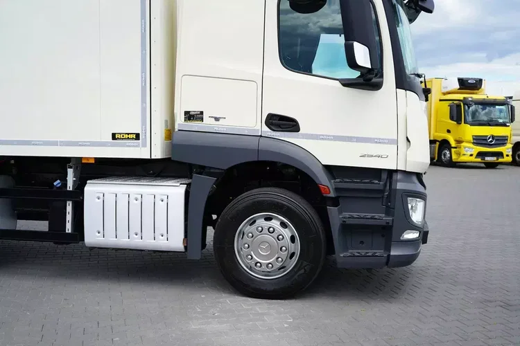 Mercedes ACTROS / 2540 / ACC / E 6 / CHŁODNIA + WINDA / 20 PALET / OŚ SKRĘTNA zdjęcie 9