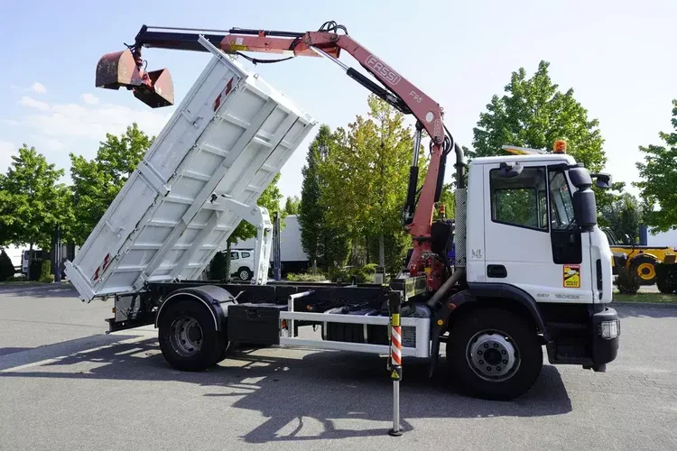 Iveco Eurocargo 160 E22K / 60 tys. km / HDS Fassi F95A.21_259198 zdjęcie 6