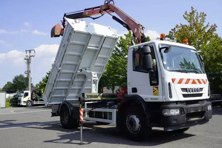 Iveco Eurocargo 160 E22K / 60 tys. km / HDS Fassi F95A.21_259198 zdjęcie 7