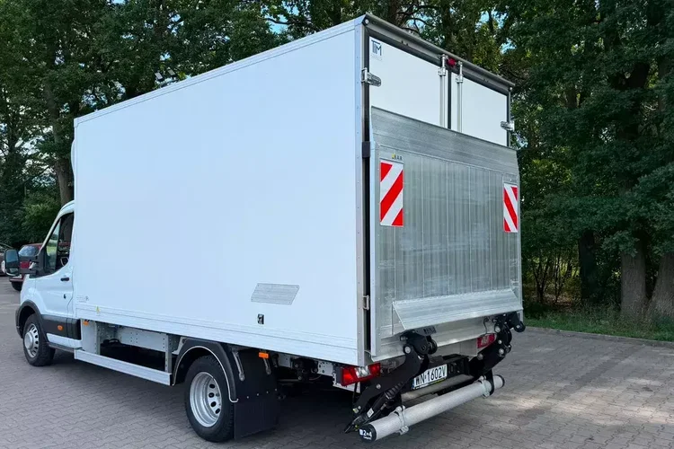 Ford Transit bliźniak kontener 8 euro palet chłodnia / mroźnia do -10'C / Winda 750kg BAR zdjęcie 15