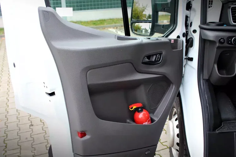 Ford Transit bliźniak kontener 8 euro palet chłodnia / mroźnia do -10'C / Winda 750kg BAR zdjęcie 3