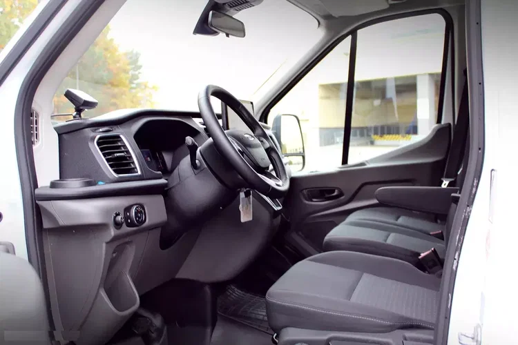 Ford Transit bliźniak kontener 8 euro palet chłodnia / mroźnia do -10'C / Winda 750kg BAR zdjęcie 5